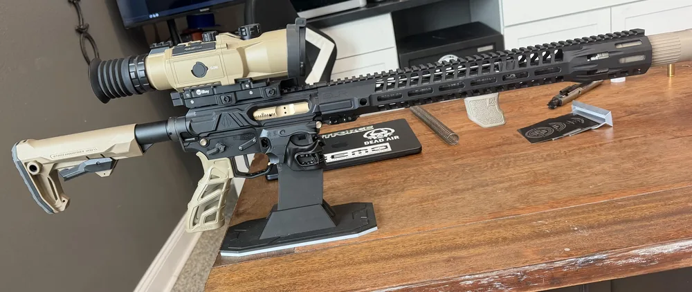 FDE AR with a thermal optic, built on the bench